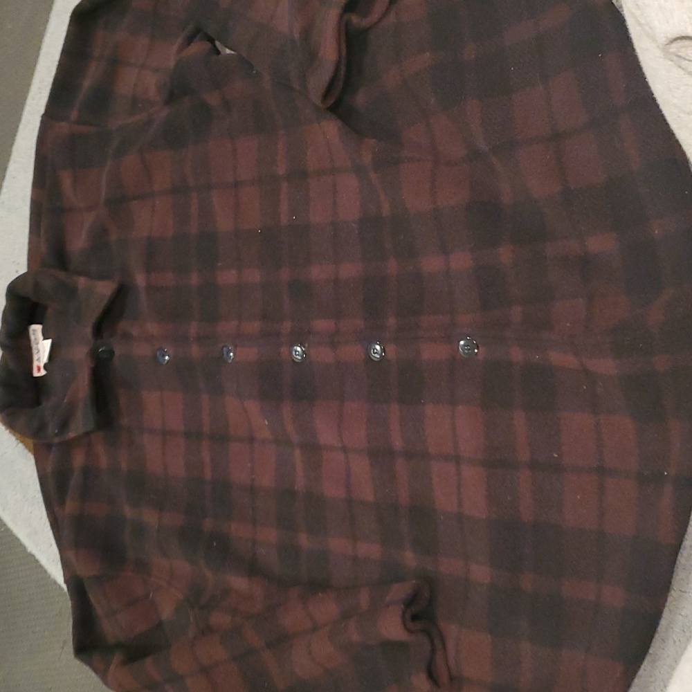 Men's lavon XL button down shirt